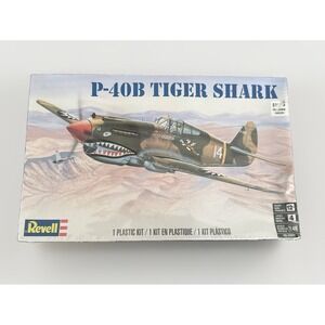Revell Monogram1:48  #85-5209 Tiger Shark P-40B New Sealed